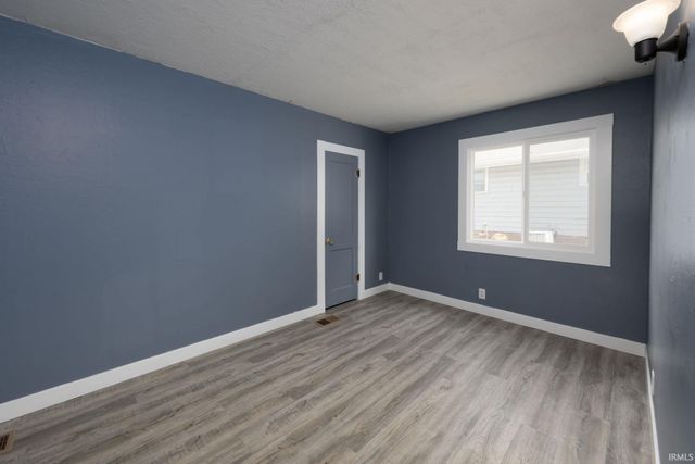 1917 Glenwood Avenue, Fort Wayne, IN 46805