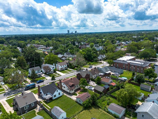 1917 Glenwood Avenue, Fort Wayne, IN 46805