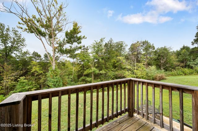 115 Gentle Wind Ct, Mt Washington, KY 40047