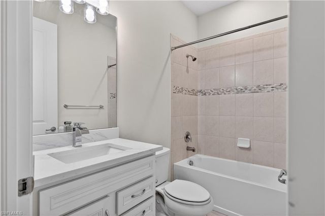 17195 Hadlow PL, Fort Myers, FL 33967