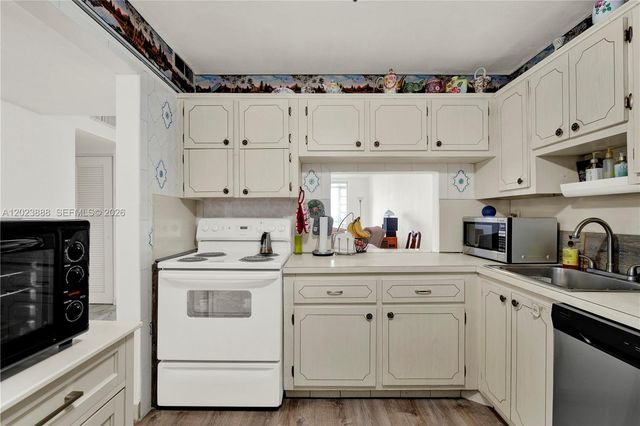 1401 NE Miami Gardens Drive 889, Miami, FL 33179
