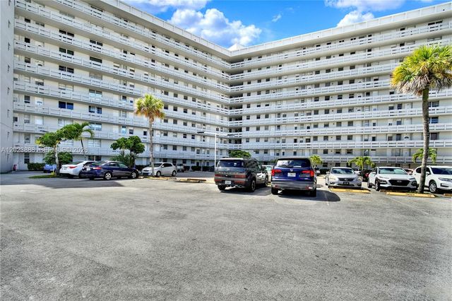 1401 NE Miami Gardens Drive 889, Miami, FL 33179