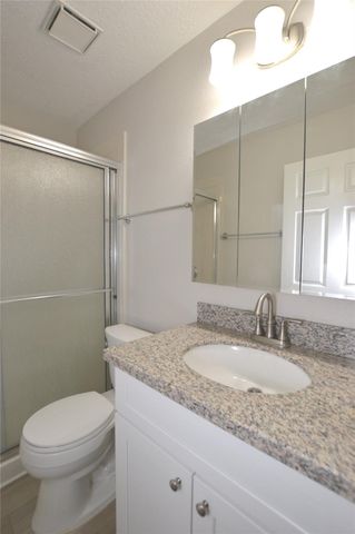 703 Flower Field Court, Pearland, TX 77584