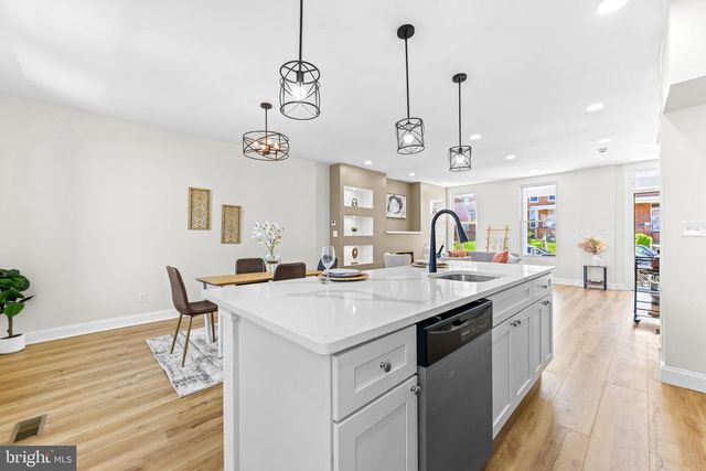 1812 E 32ND ST, Baltimore, MD 21218