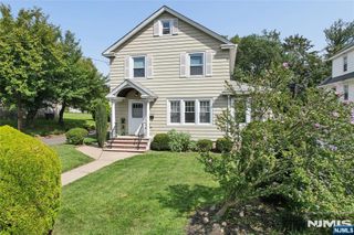 656 Orchard Street, Oradell, NJ 07649