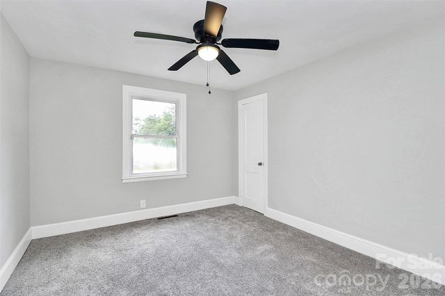 5726 Oak Drive, Charlotte, NC 28216