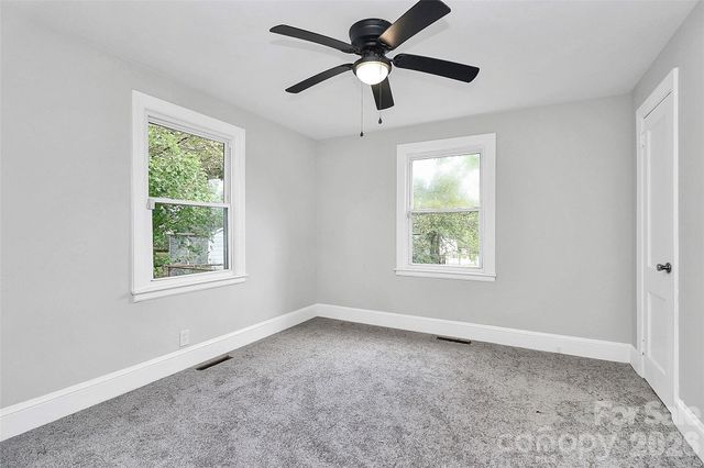 5726 Oak Drive, Charlotte, NC 28216