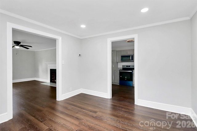 5726 Oak Drive, Charlotte, NC 28216