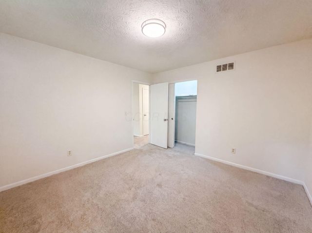 5129 Etna Road, Whitehall, OH 43213