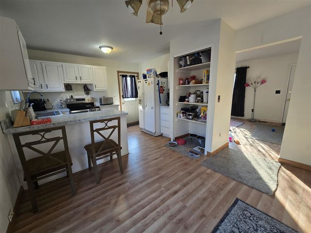 127 S John Hix Street, Westland, MI 48186