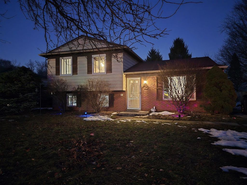 127 S John Hix Street, Westland, MI 48186