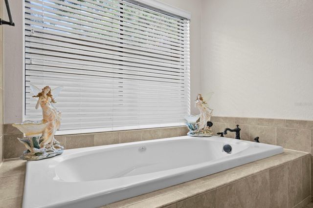 11504 MOFFAT PLACE, Temple Terrace, FL 33617