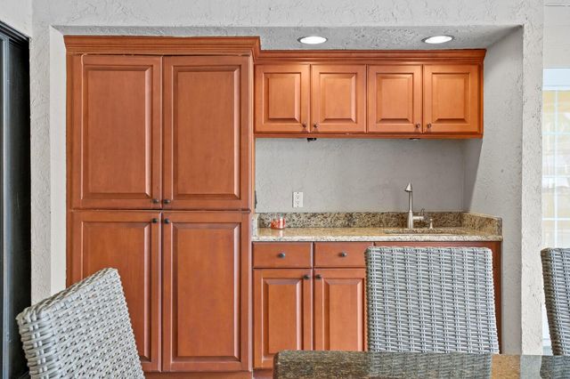 11504 MOFFAT PLACE, Temple Terrace, FL 33617