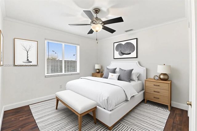 9480 NW 10th Street, Plantation, FL 33322