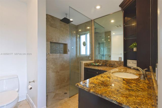 9480 NW 10th Street, Plantation, FL 33322