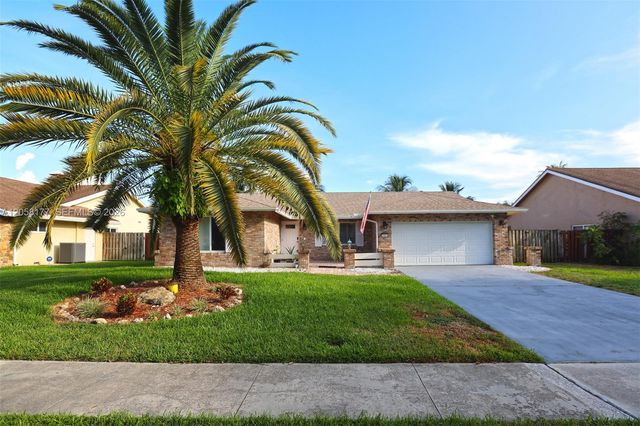9480 NW 10th Street, Plantation, FL 33322
