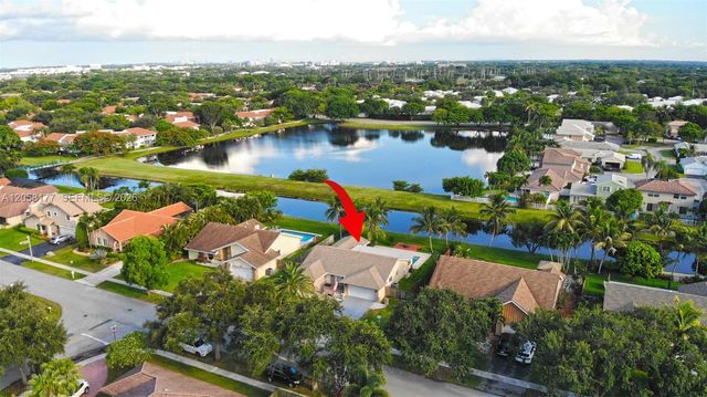 9480 NW 10th Street, Plantation, FL 33322