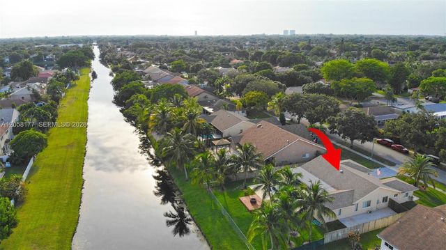 9480 NW 10th Street, Plantation, FL 33322