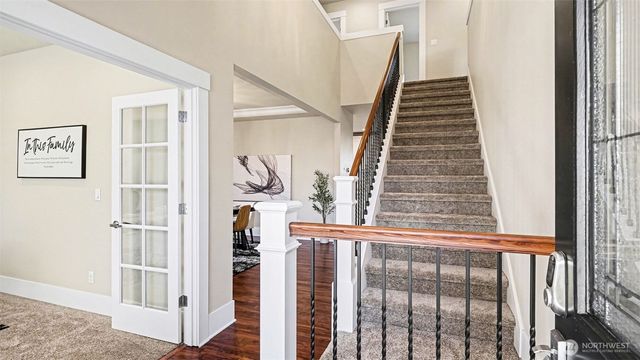 278 Vashon Place NE, Renton, WA 98059