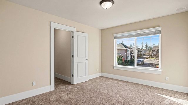 278 Vashon Place NE, Renton, WA 98059