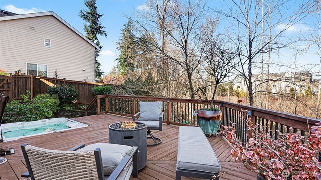 278 Vashon Place NE, Renton, WA 98059