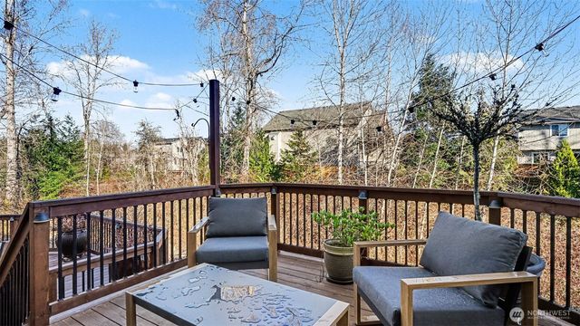 278 Vashon Place NE, Renton, WA 98059