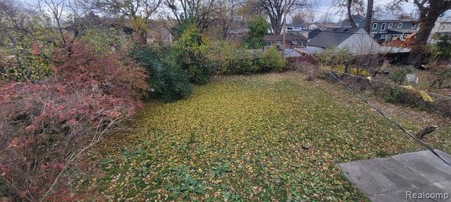 26421 Raine Street, Oak Park, MI 48237