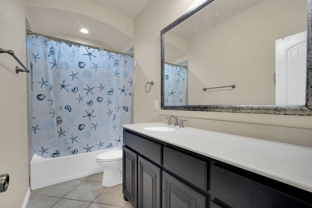 417 Ashlawn Drive, Midlothian, TX 76065