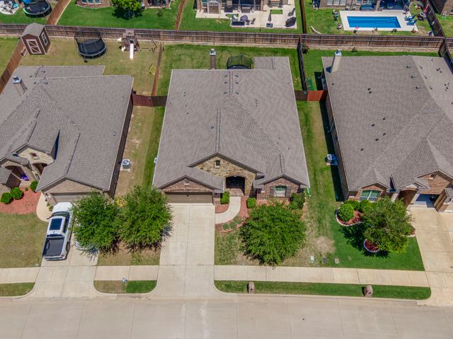 417 Ashlawn Drive, Midlothian, TX 76065