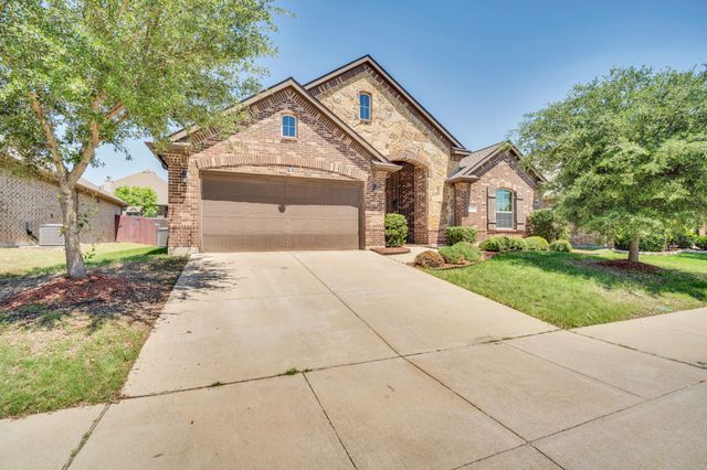 417 Ashlawn Drive, Midlothian, TX 76065