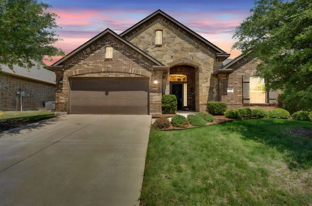 417 Ashlawn Drive, Midlothian, TX 76065