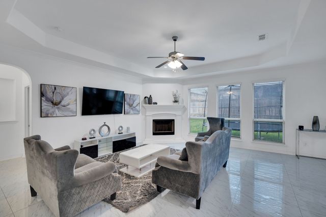 417 Ashlawn Drive, Midlothian, TX 76065
