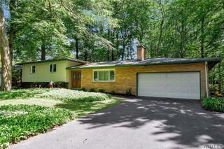 303 Hilltop Drive, Elma, NY 14059