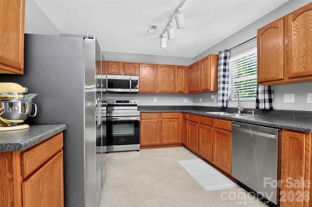 10825 Dry Stone Drive, Huntersville, NC 28078
