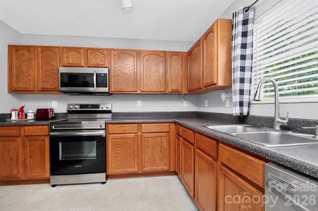 10825 Dry Stone Drive, Huntersville, NC 28078