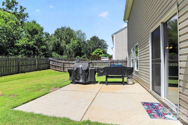 10825 Dry Stone Drive, Huntersville, NC 28078