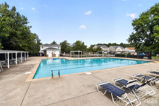 10825 Dry Stone Drive, Huntersville, NC 28078