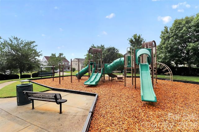 10825 Dry Stone Drive, Huntersville, NC 28078