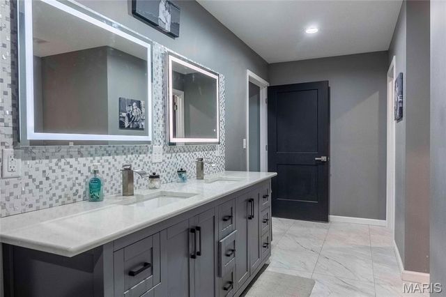 12050 Pike 9162, Louisiana, MO 63353