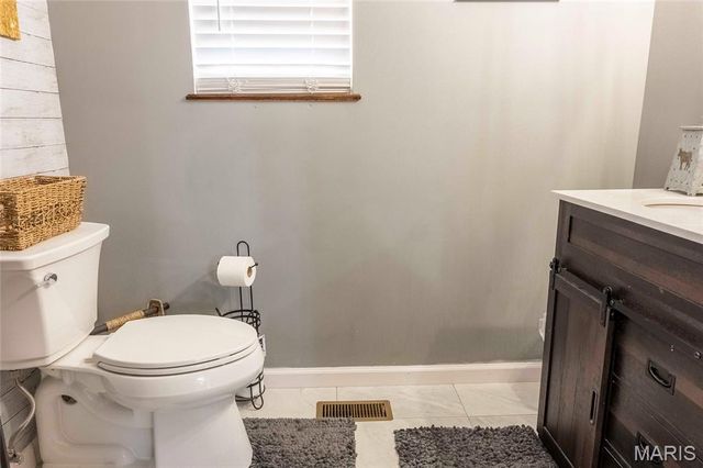 12050 Pike 9162, Louisiana, MO 63353