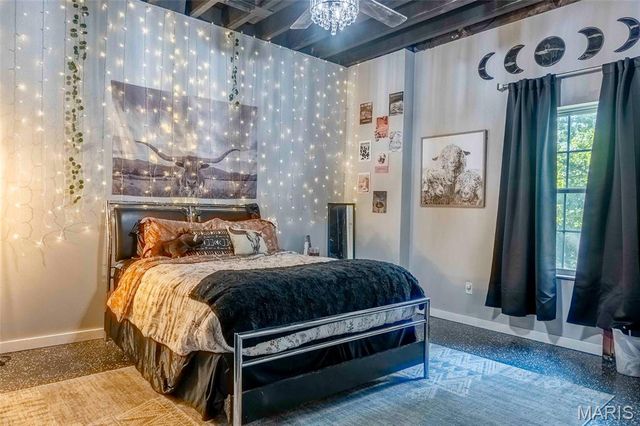 12050 Pike 9162, Louisiana, MO 63353