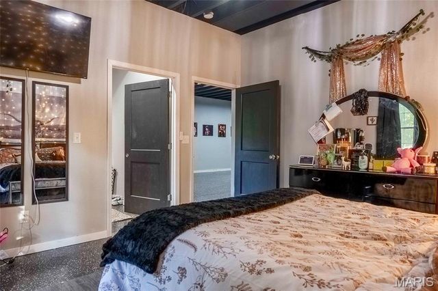 12050 Pike 9162, Louisiana, MO 63353