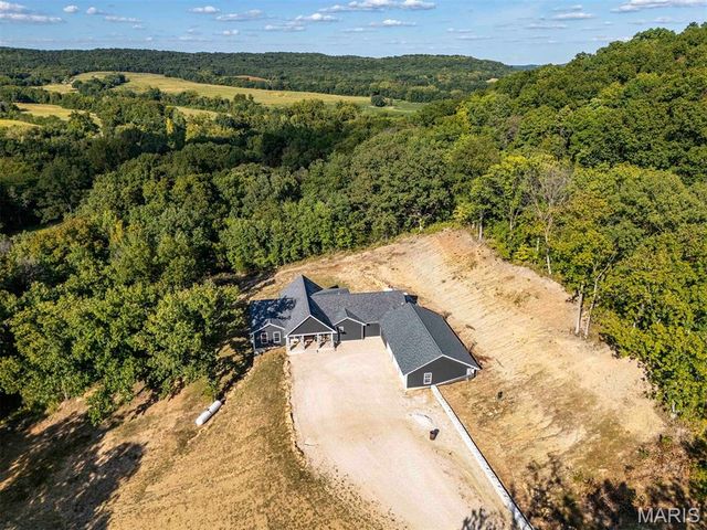 12050 Pike 9162, Louisiana, MO 63353