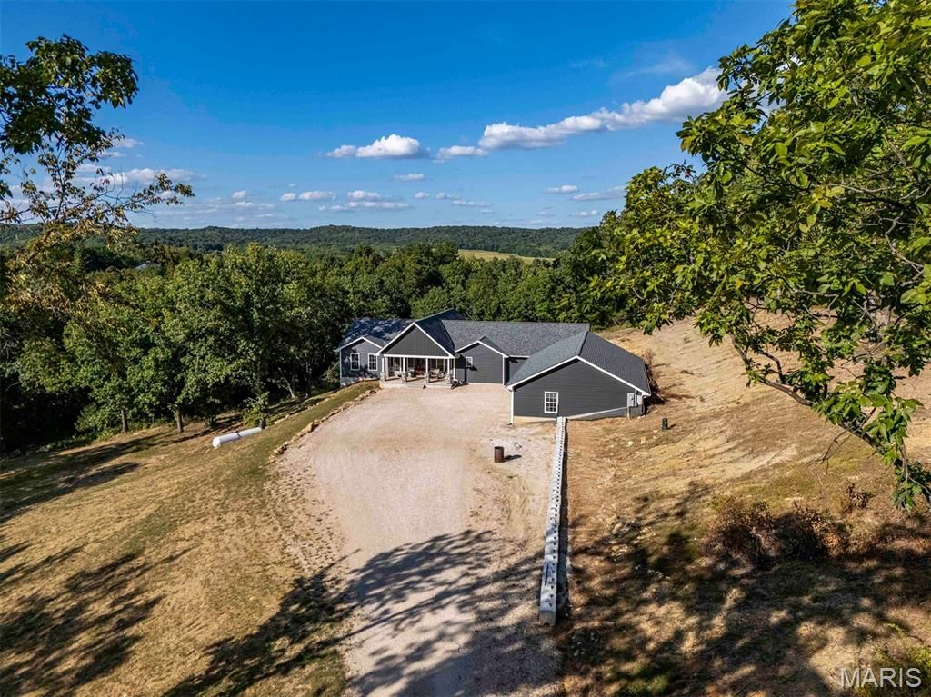 12050 Pike 9162, Louisiana, MO 63353