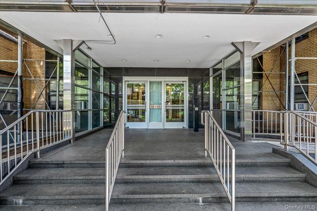 7 Fordham Hill Ova 7G, Bronx, NY 10468