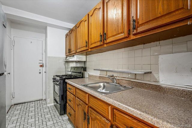 7 Fordham Hill Ova 7G, Bronx, NY 10468