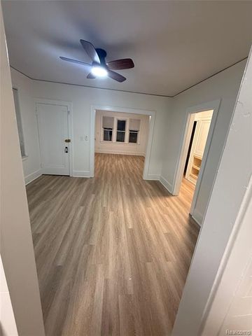 6819 Middlepointe Street, Dearborn, MI 48126