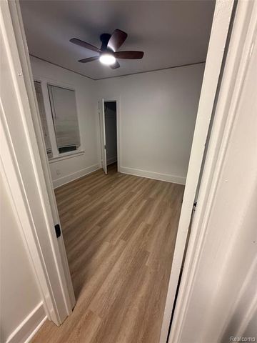 6819 Middlepointe Street, Dearborn, MI 48126