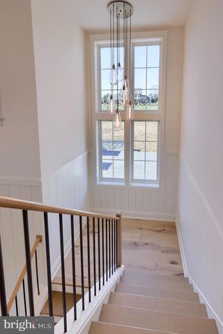 1233 HUNSICKER RD, Lancaster, PA 17601