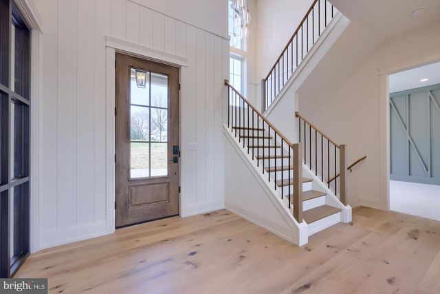 1233 HUNSICKER RD, Lancaster, PA 17601